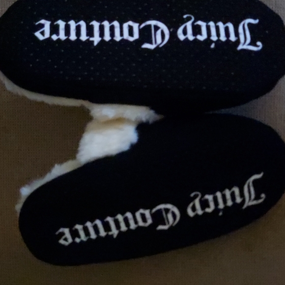 Slippers - Picture 2 of 3